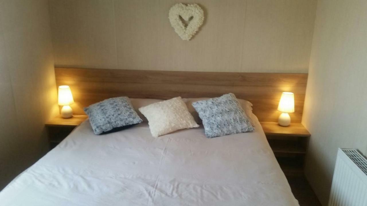 Private Caravan On Golden Sands Holiday Park, North Wales Kinmel Bay Extérieur photo